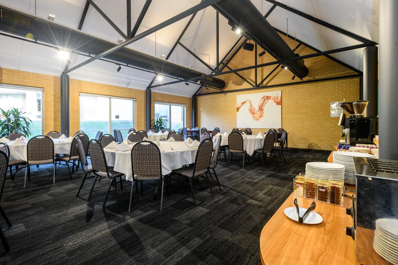 Lakeside Hotel And Conference Centre Sydney Ngoại thất bức ảnh