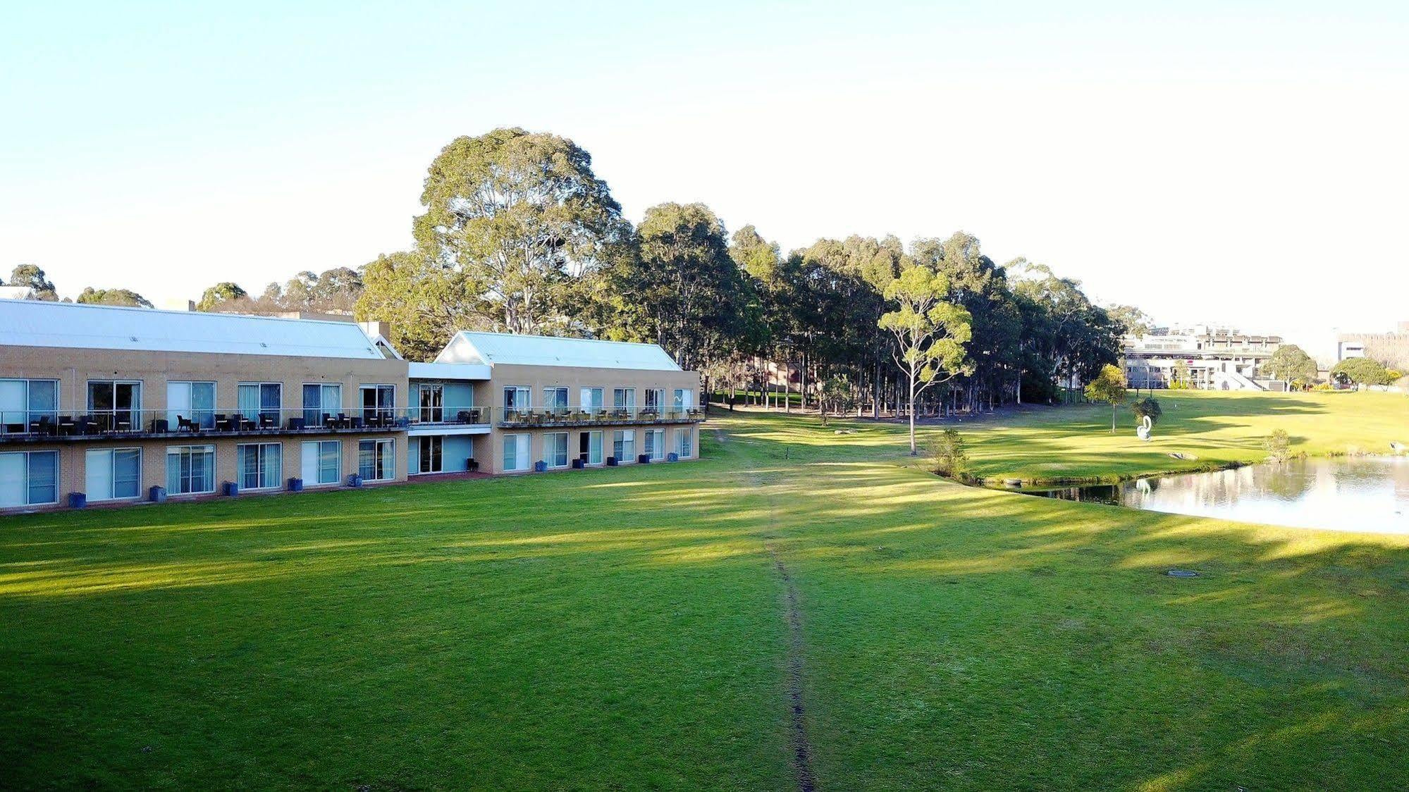 Lakeside Hotel And Conference Centre Sydney Ngoại thất bức ảnh